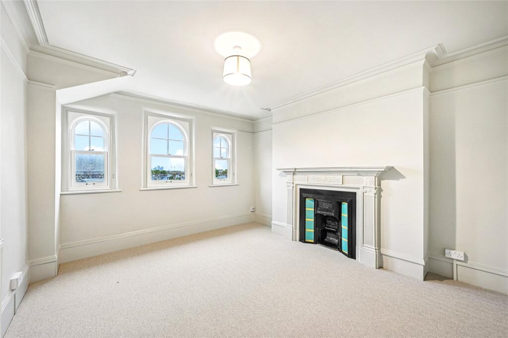 Main image of property: Aynhoe Mansions, Aynhoe Road, London, W14