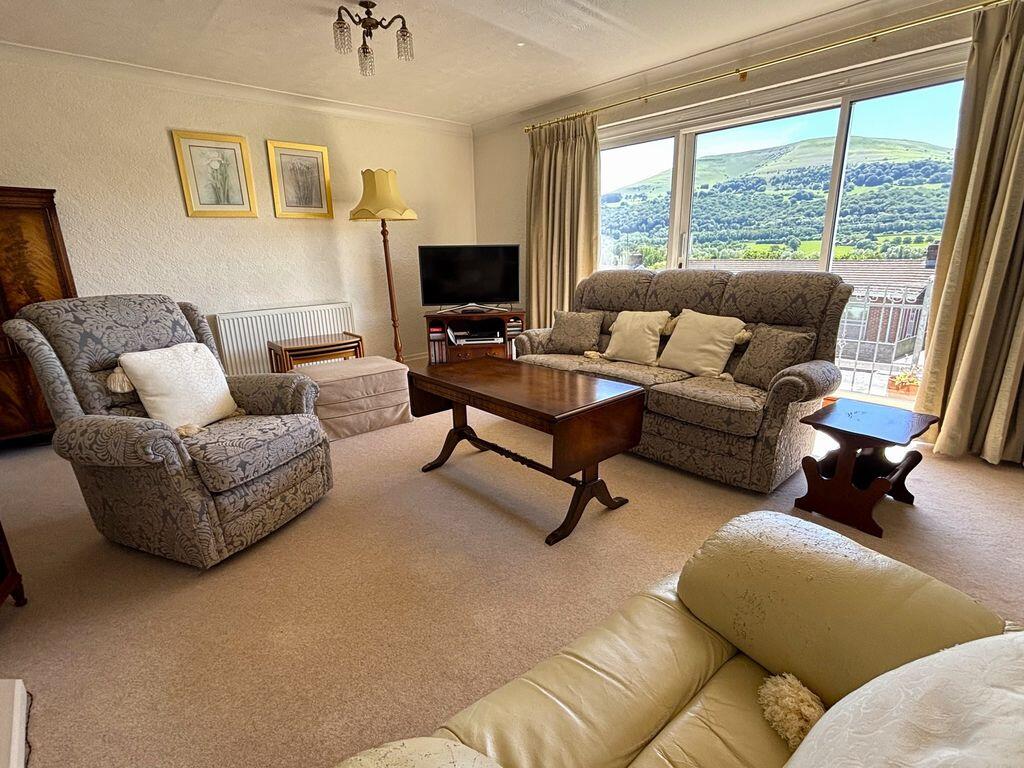 Dingle Road, Abergavenny photo 4
