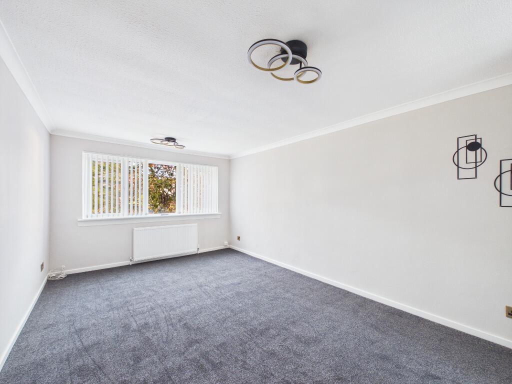 Apartment in Glasgow, South Lanarkshire - View 4