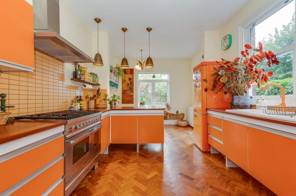 House in Sheffield - View 4