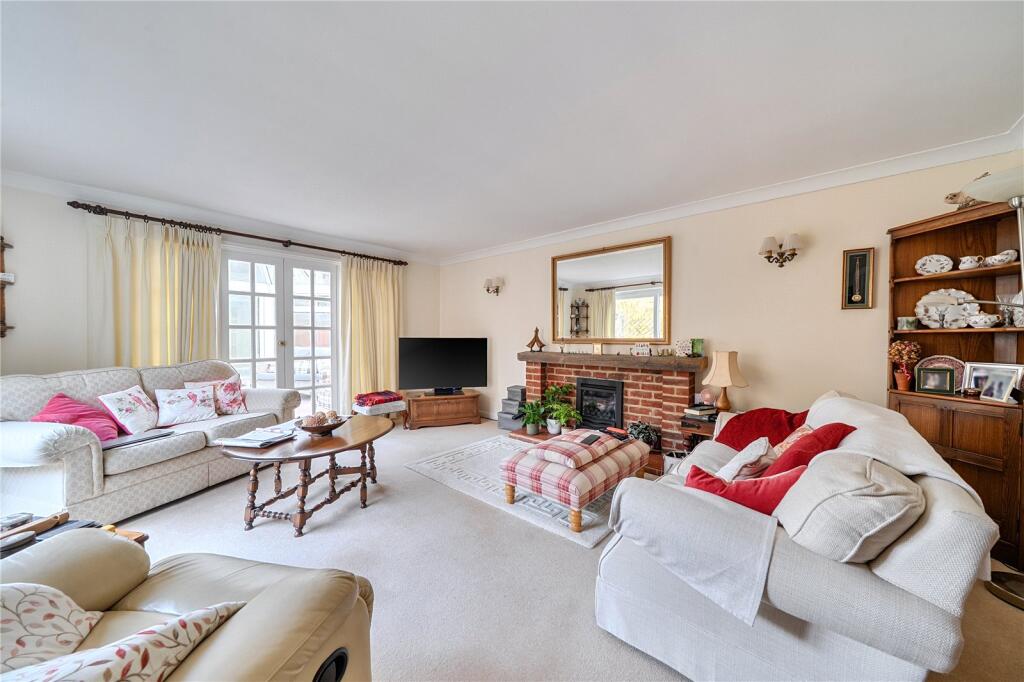 Windmill Road, Mortimer Common, Reading, Berkshire, RG7 photo 2