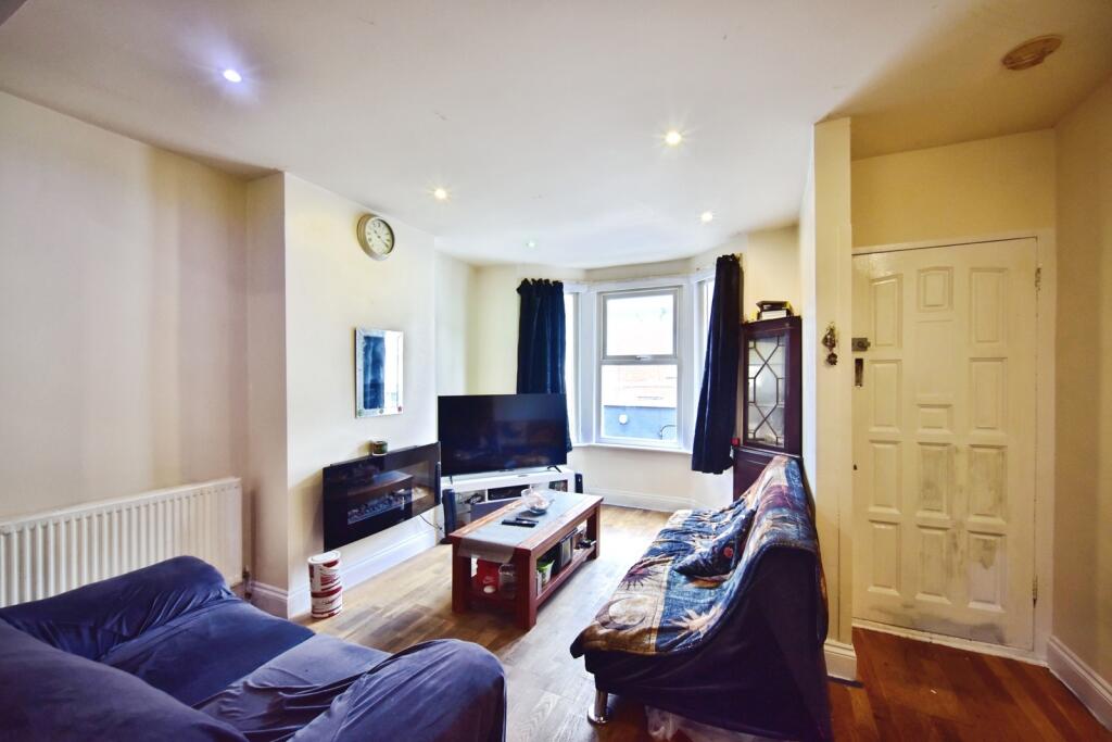 House in Chatham, Medway - View 5