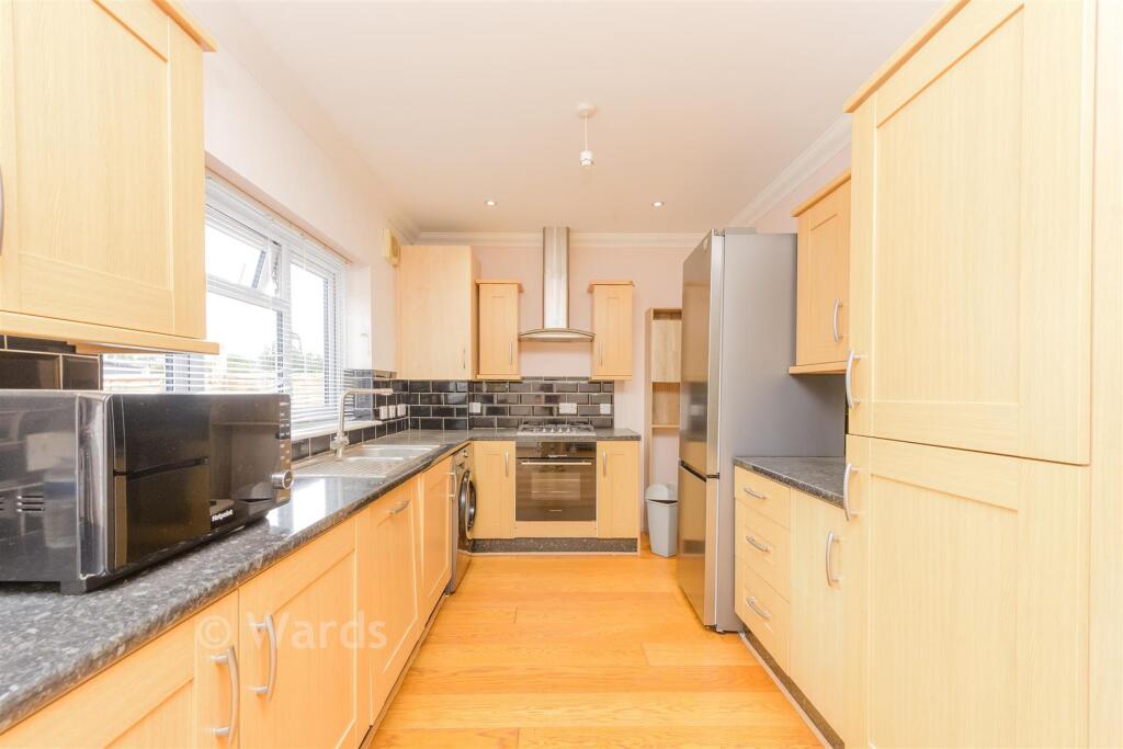 House in Dartford - View 2