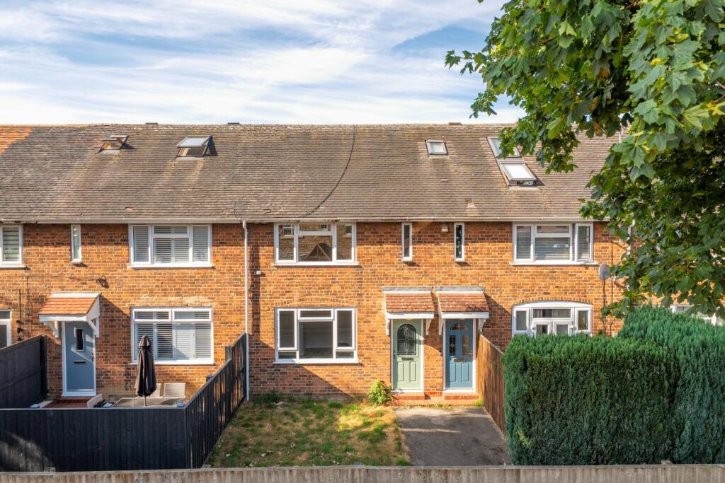 Dorts Crescent, Church Fenton, Tadcaster