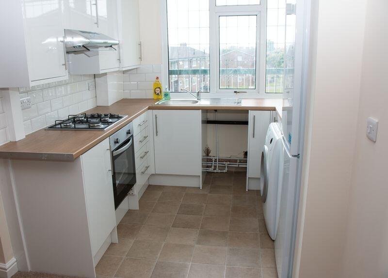 Main image of property: Middle Hay View, Sheffield, S14