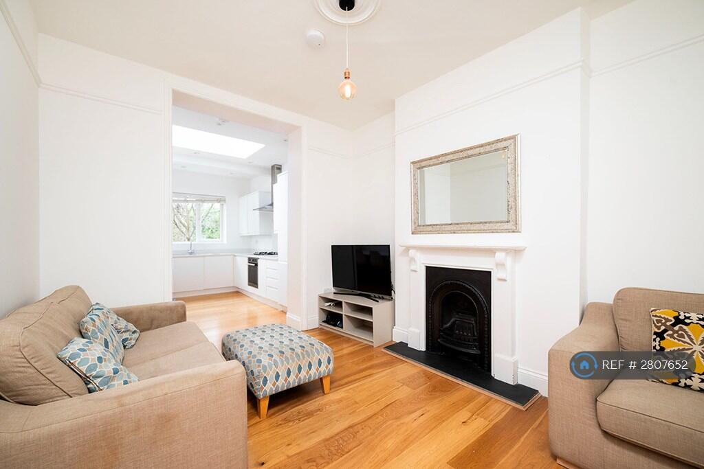 Main image of property: Moray Road, London, N4