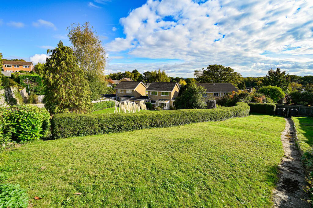 Ashmeads Close, Wimborne, BH21 photo 4