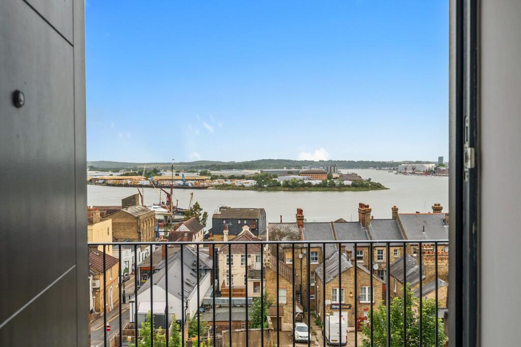 Apartment in Rochester, Troy Town - View 3