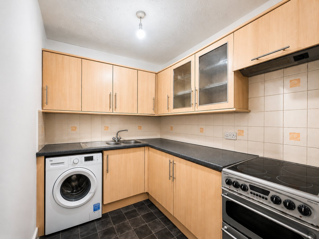 Apartment in Colchester, Myland, Highwoods - View 4