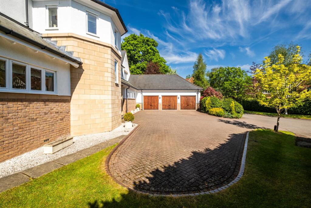 Additional image 75 of Selwyn Walk, Little Aston, Sutton Coldfield