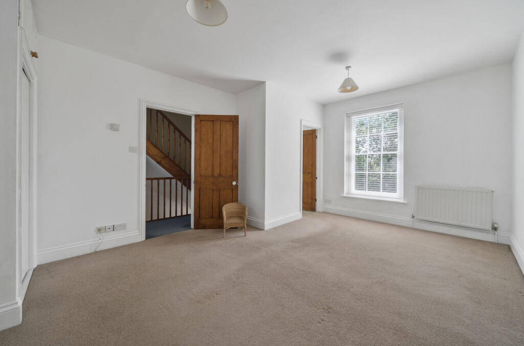 House in Taunton, Lambrook - More