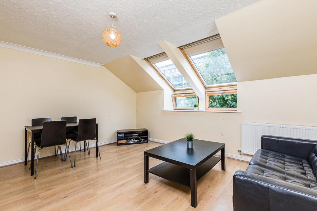 Main image of property: Verwood Lodge, Manchester Road, Canary Wharf, E14