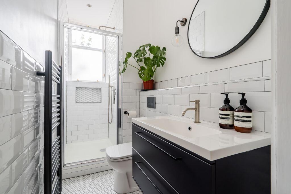 Apartment in Edinburgh - More