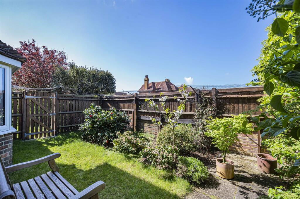 Cornfield Road, Seaford photo 2