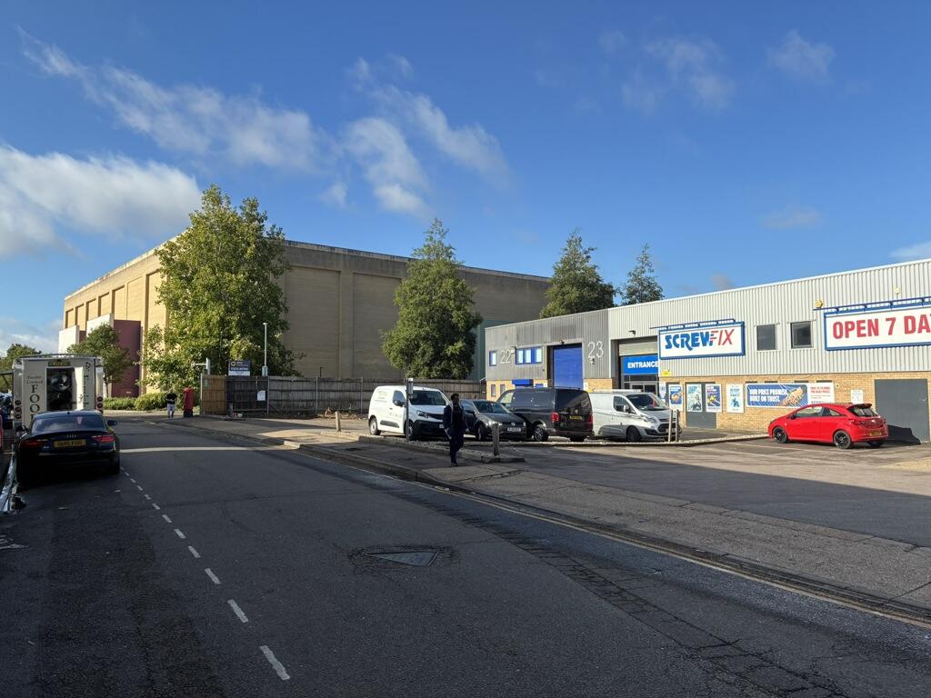 Photo 12