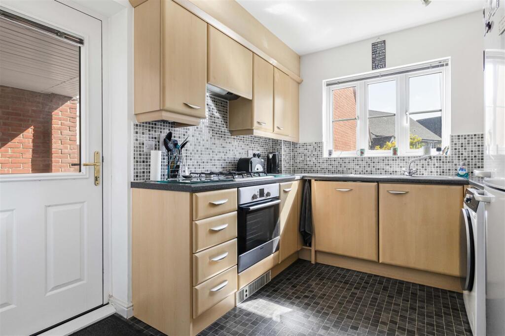 Masons Close, Haverhill - View 5