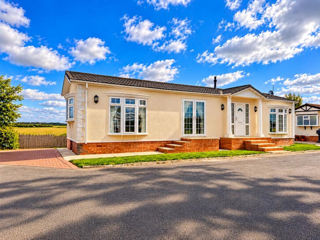 Appletree Close, Cottenham, CB24 photo 3