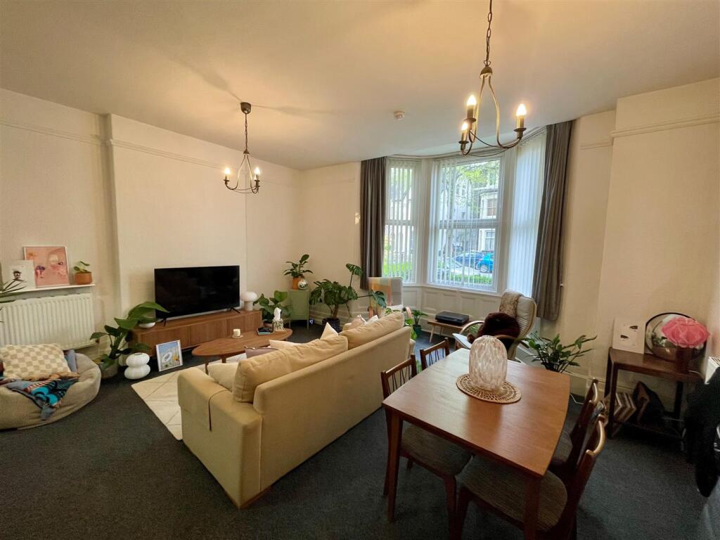 Main image of property: 1 Bed Flat, Richmond Road