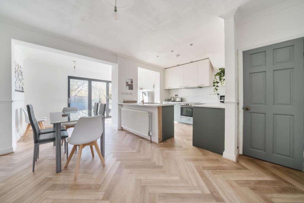 Main image of property: Rayford Avenue Lee SE12