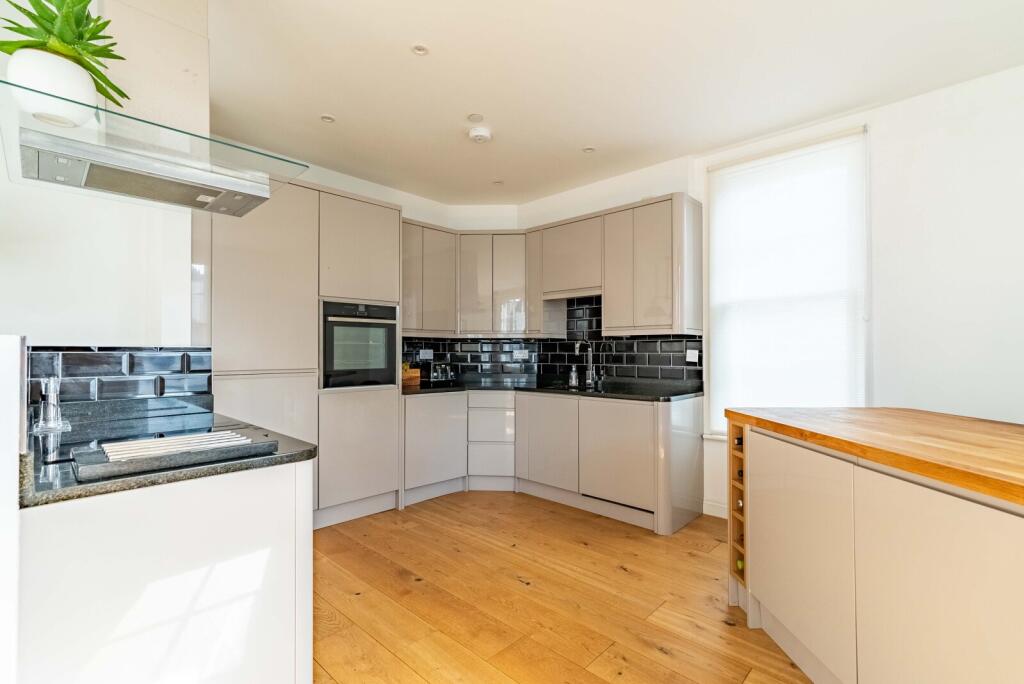 Additional image 13 of Sovereign Way, St. Albans, Hertfordshire, AL3