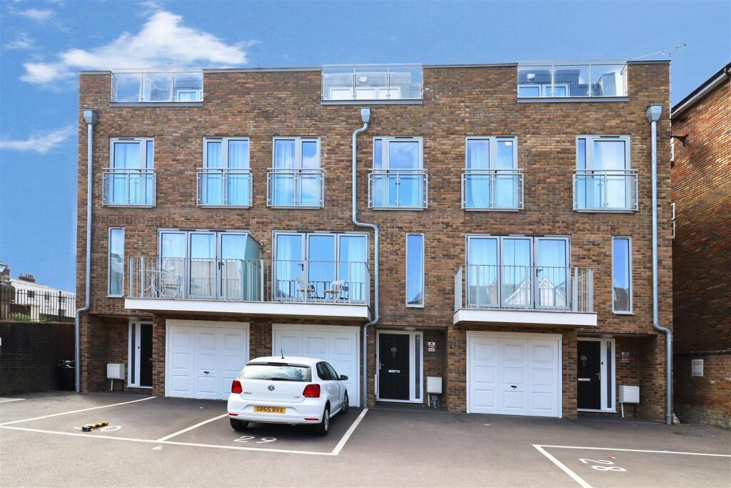 Main image of property: The Terrace, Rochester, Kent
