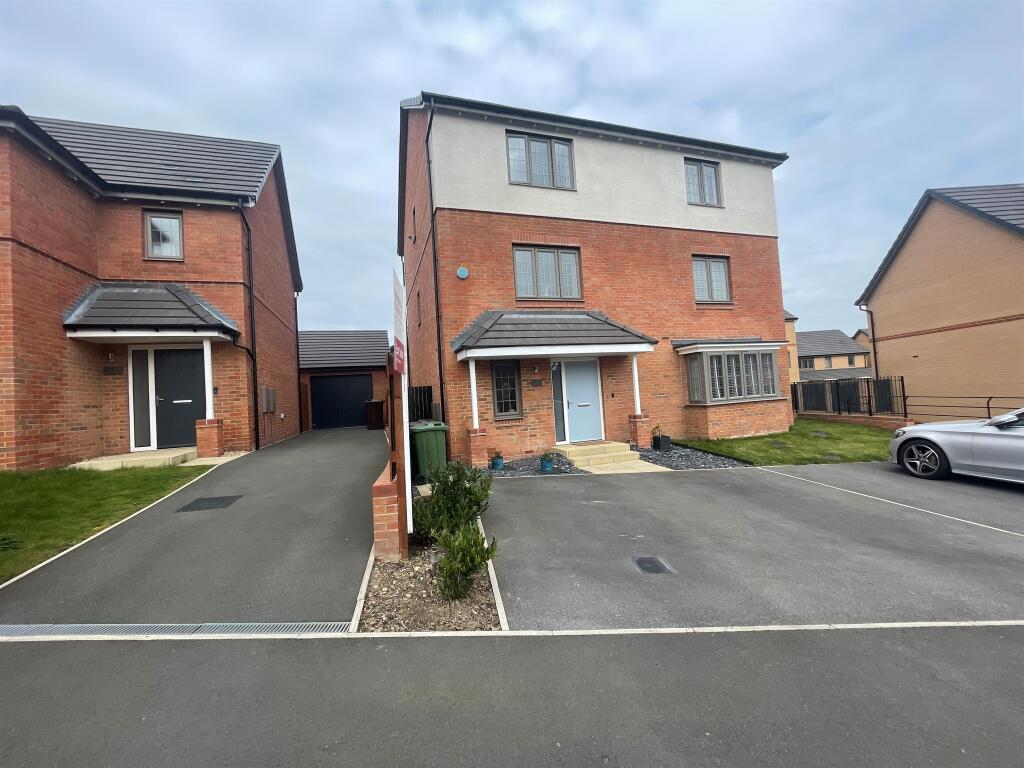 Main image of property: Staithes Drive, Wakefield