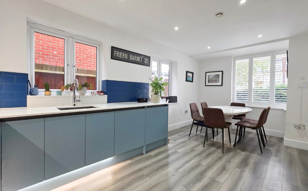 Lower Broadmoor Road, Crowthorne, Berkshire, RG45 - View 3