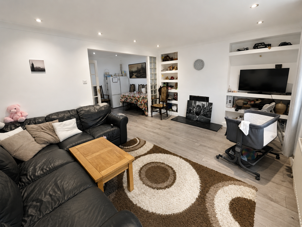 House in Guildford - View 4