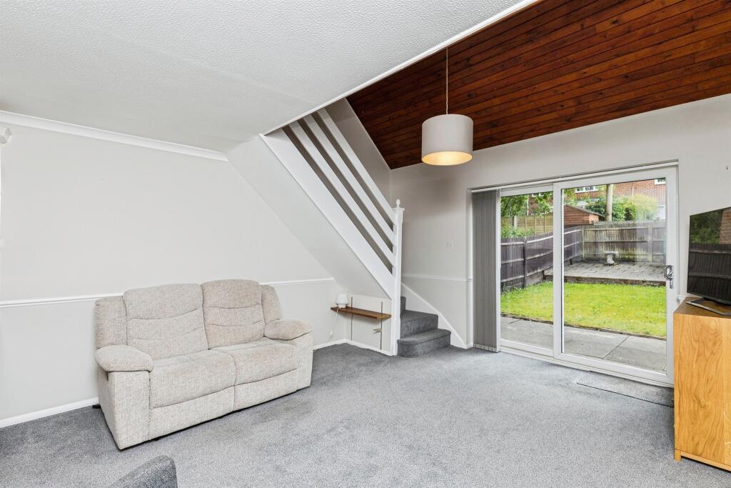 House in Crawley, Broadfield - More