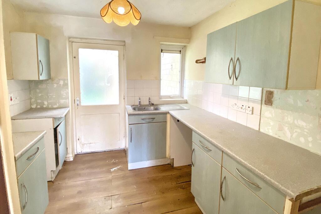 House in Kington Langley - More