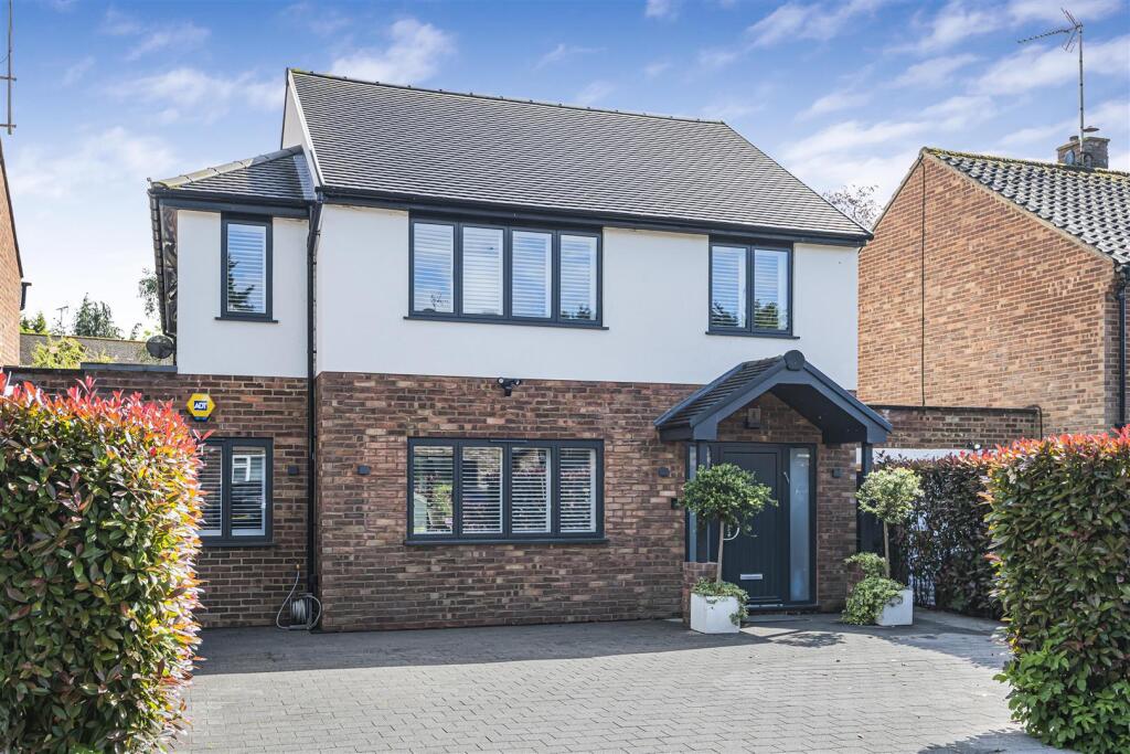 House in Watford - View 2