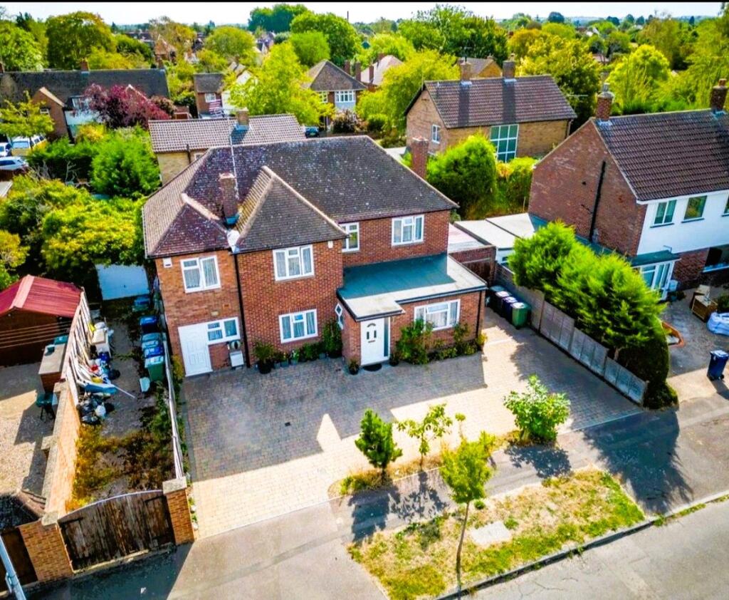 5-bed detached on Durnford Way, CAMBRIDGE, Cambridgeshire, CB4, £675,000