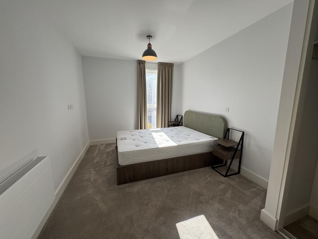 Apartment in Reading - View 2