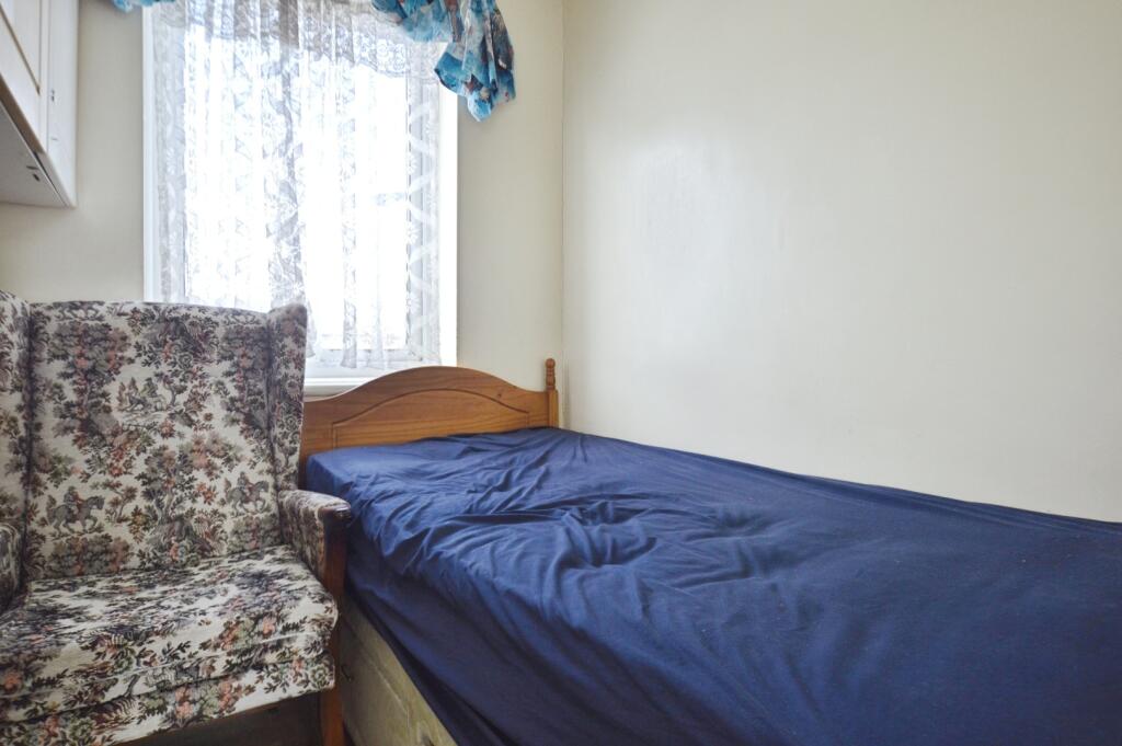 House in London, Custom House, Silvertown - More