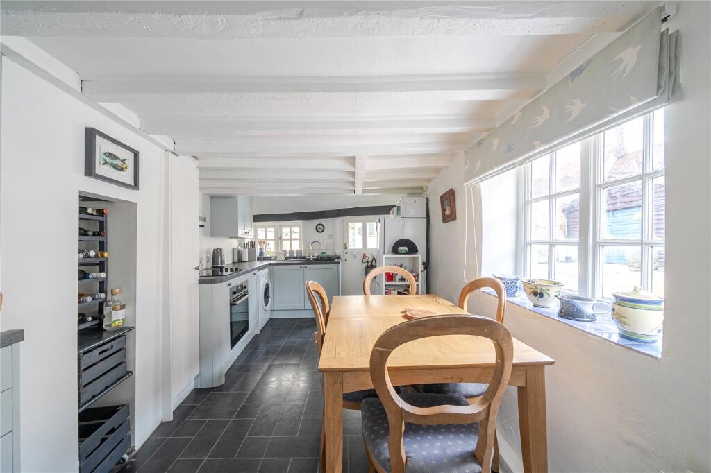 The Square, Aldbourne, Marlborough, Wiltshire, SN8 photo 3