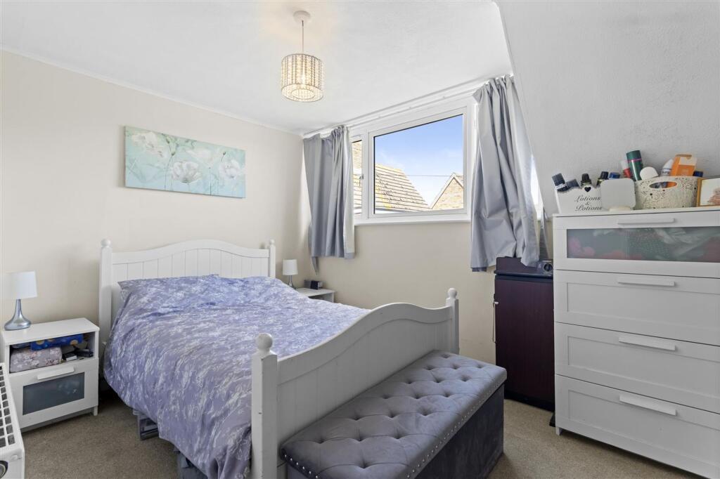 Farmlands Close, Polegate, BN26 photo 4