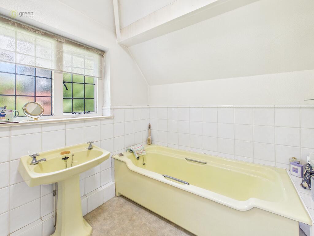House in Sutton Coldfield, Wylde Green - More