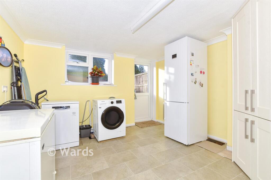 House in Maidstone, Bearsted - More