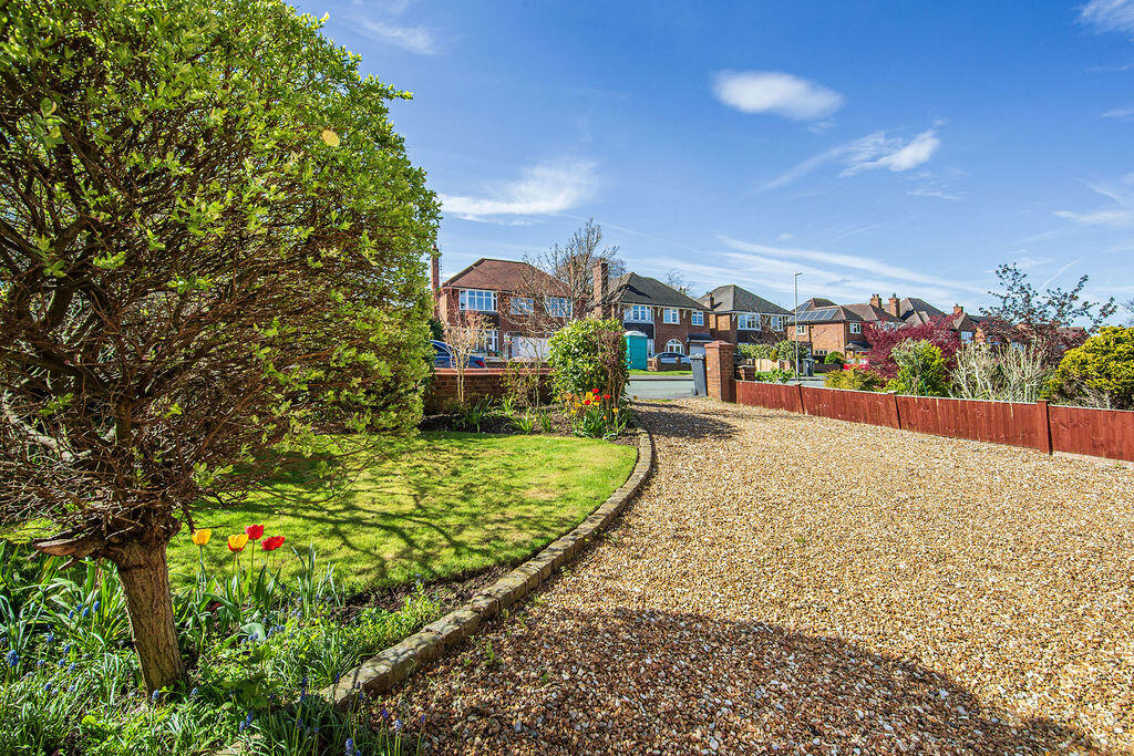 Mount Drive, Nantwich photo 2