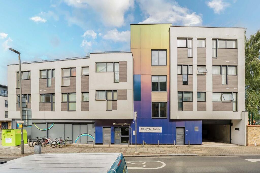 Main image of property: Garratt Lane, London
