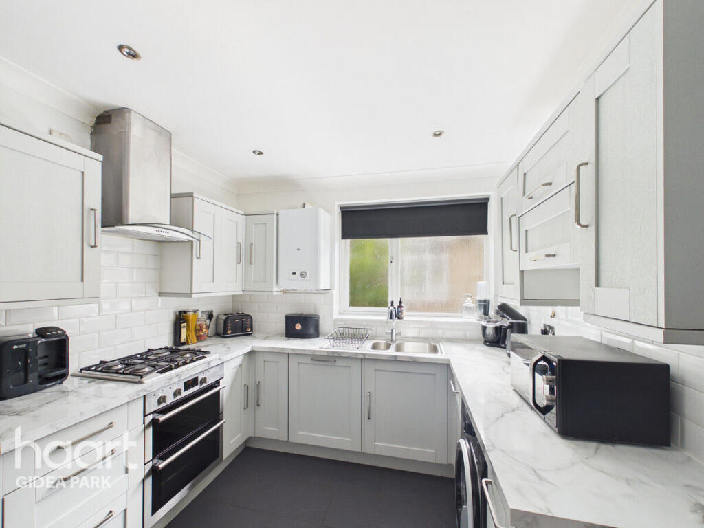 Apartment in London - View 5