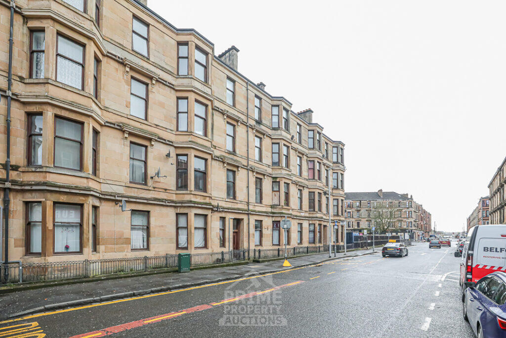 Main image of property: 329, Flat 2/1, Allison Street, Glasgow, G42 8HH