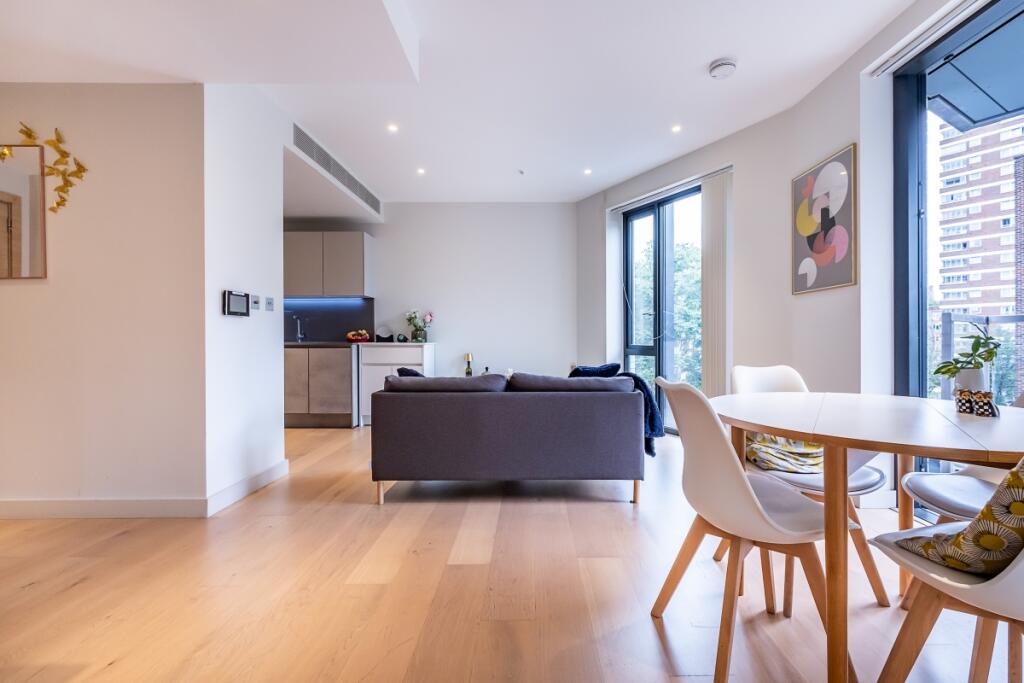 Apartment in London - View 2