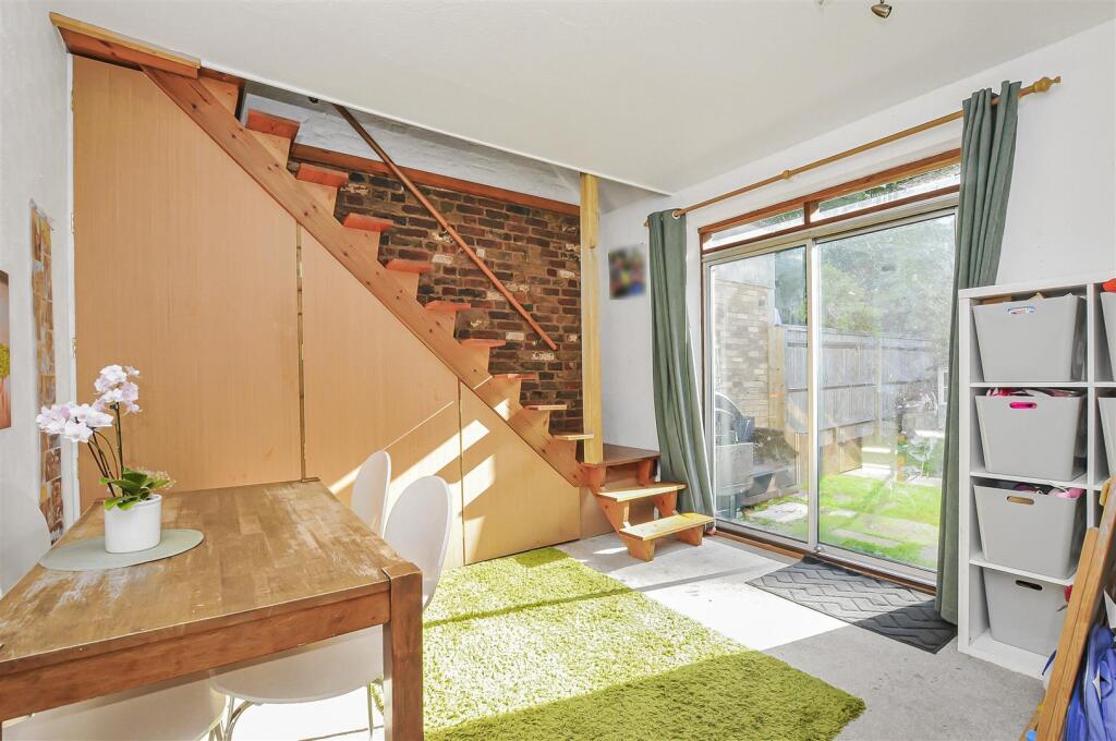 House in St Albans, Waterdale, St Stephen - View 5