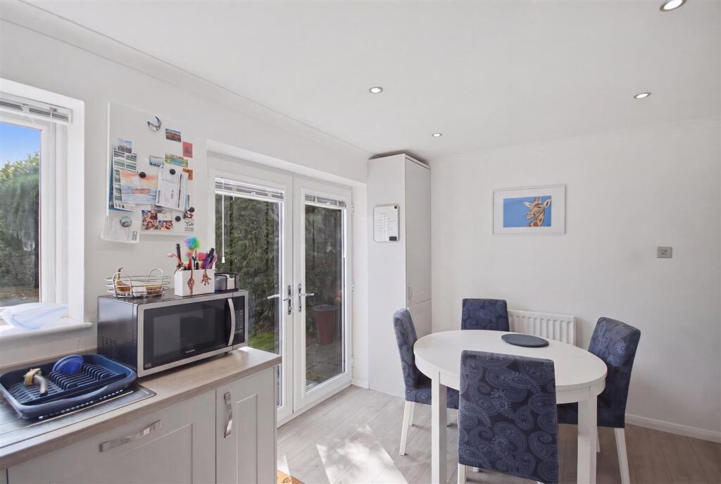 Brushfield Road, Chesterfield, S40 photo 4