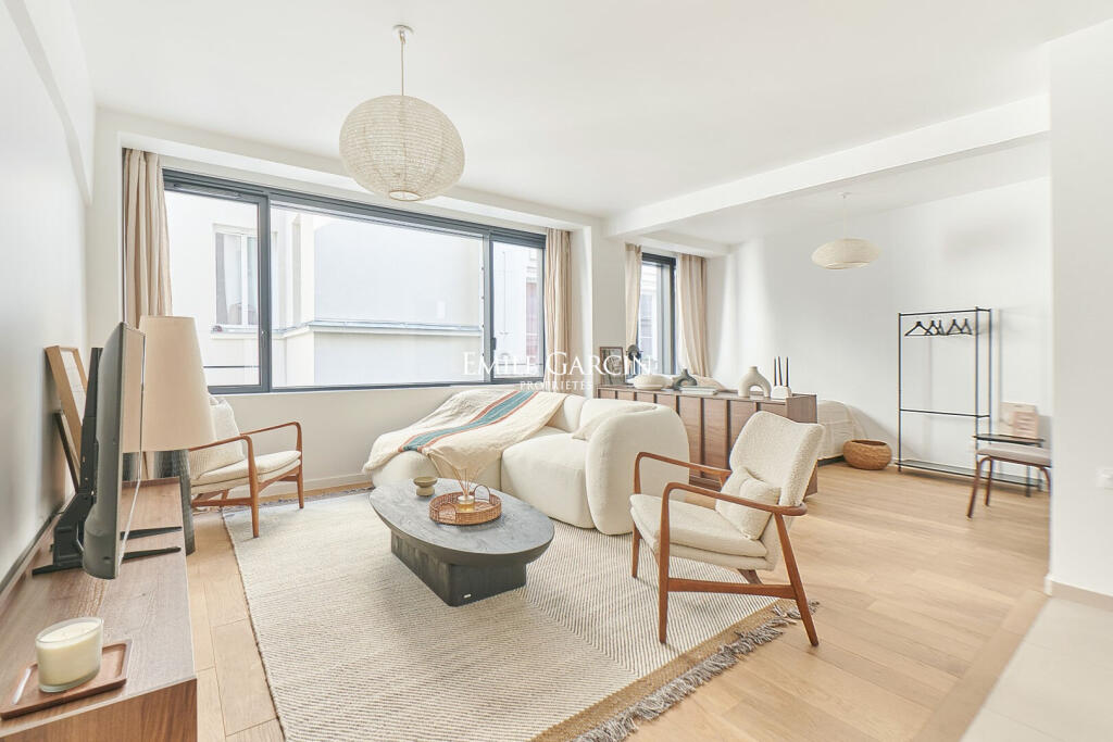 Main image of property: Paris-Isle of France, Paris, Paris 04