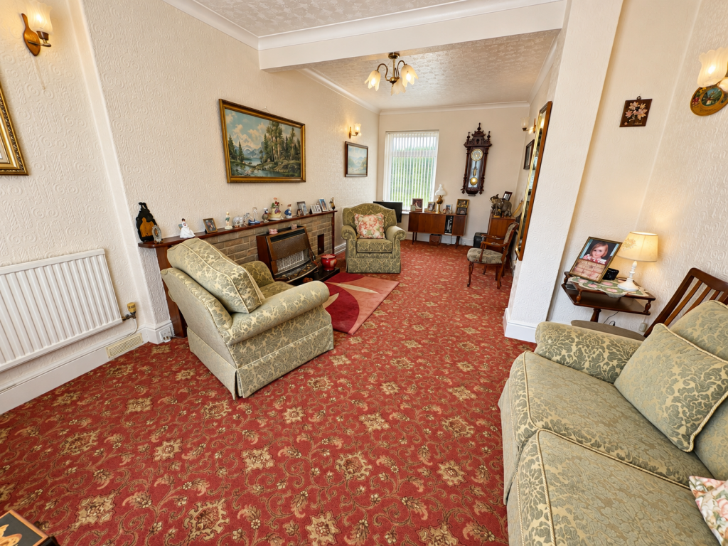 House in Ammanford, Tir-y-dail - View 3