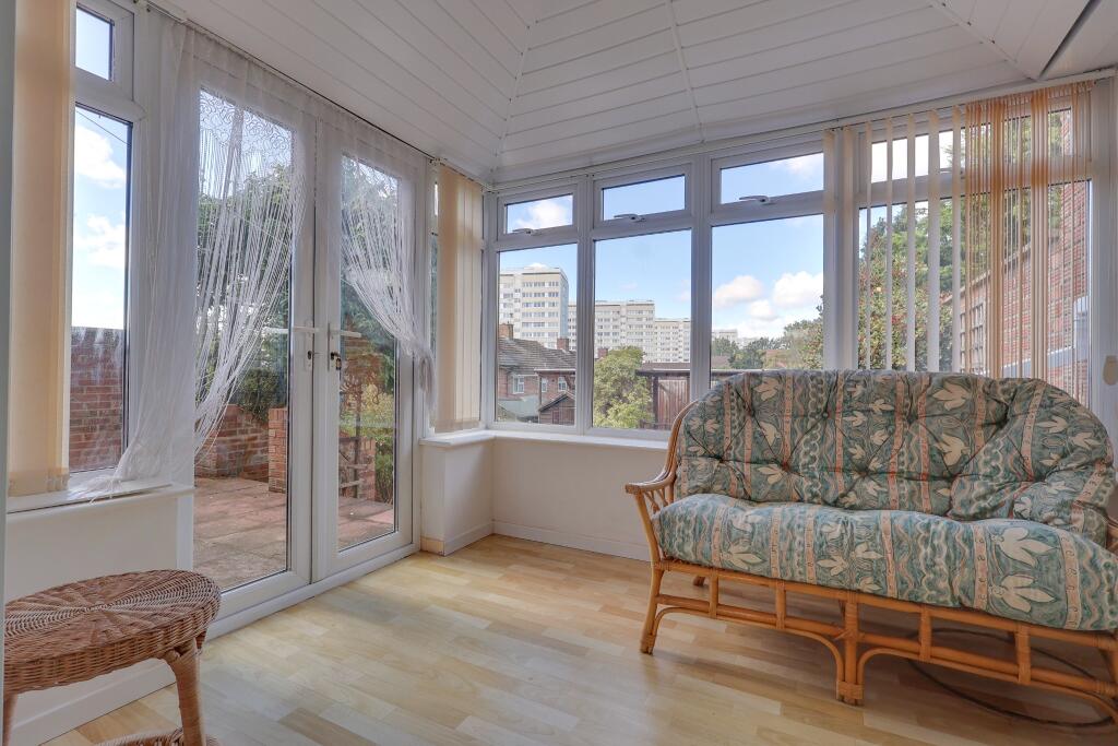 House in Southampton - View 4