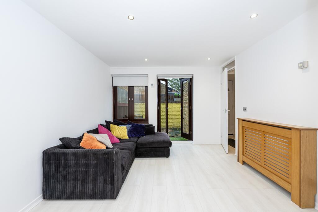 House in London - View 5