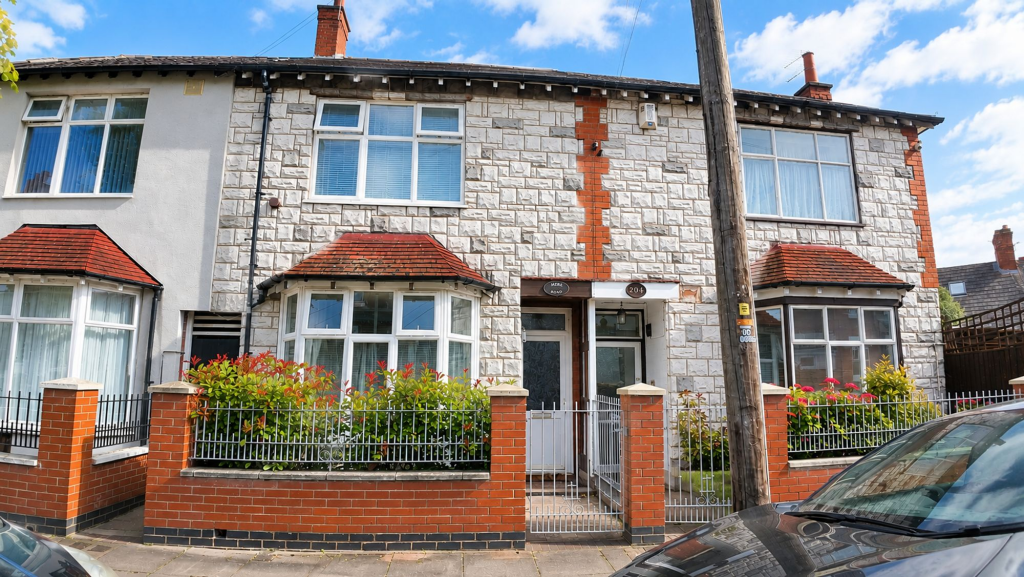 Main image of property: Mere Road, Leicester, LE5